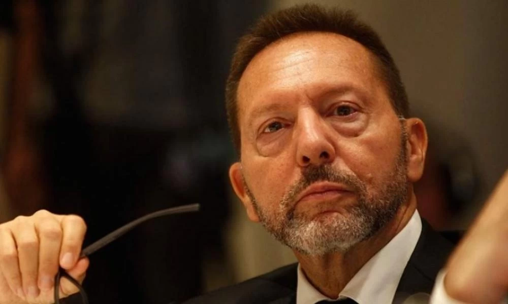 Κυβέρνηση: Ανανεώνεται η θητεία του Στουρνάρα στην Τράπεζα της Ελλάδος
